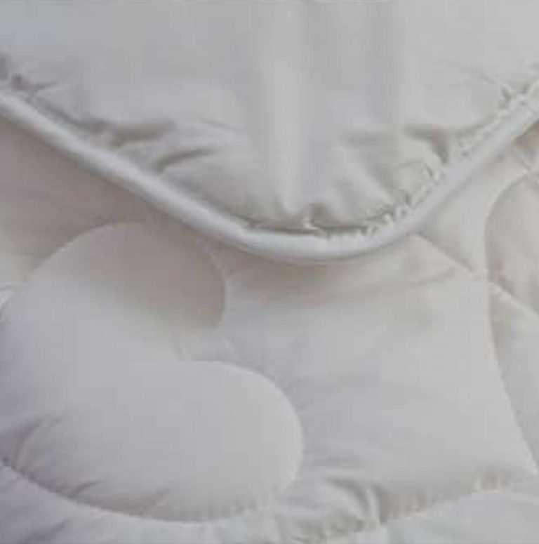 Machine Washable Wool Cot Quilt VIP