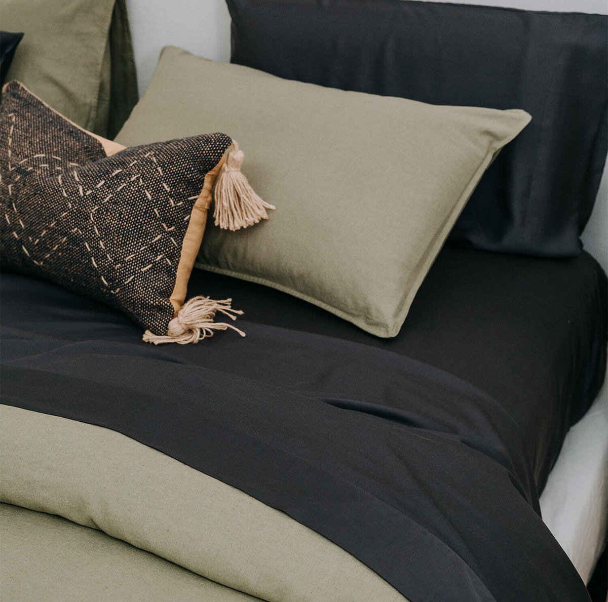 Cotton & Bamboo Waterproof Pillow Protector | Stretch Knit