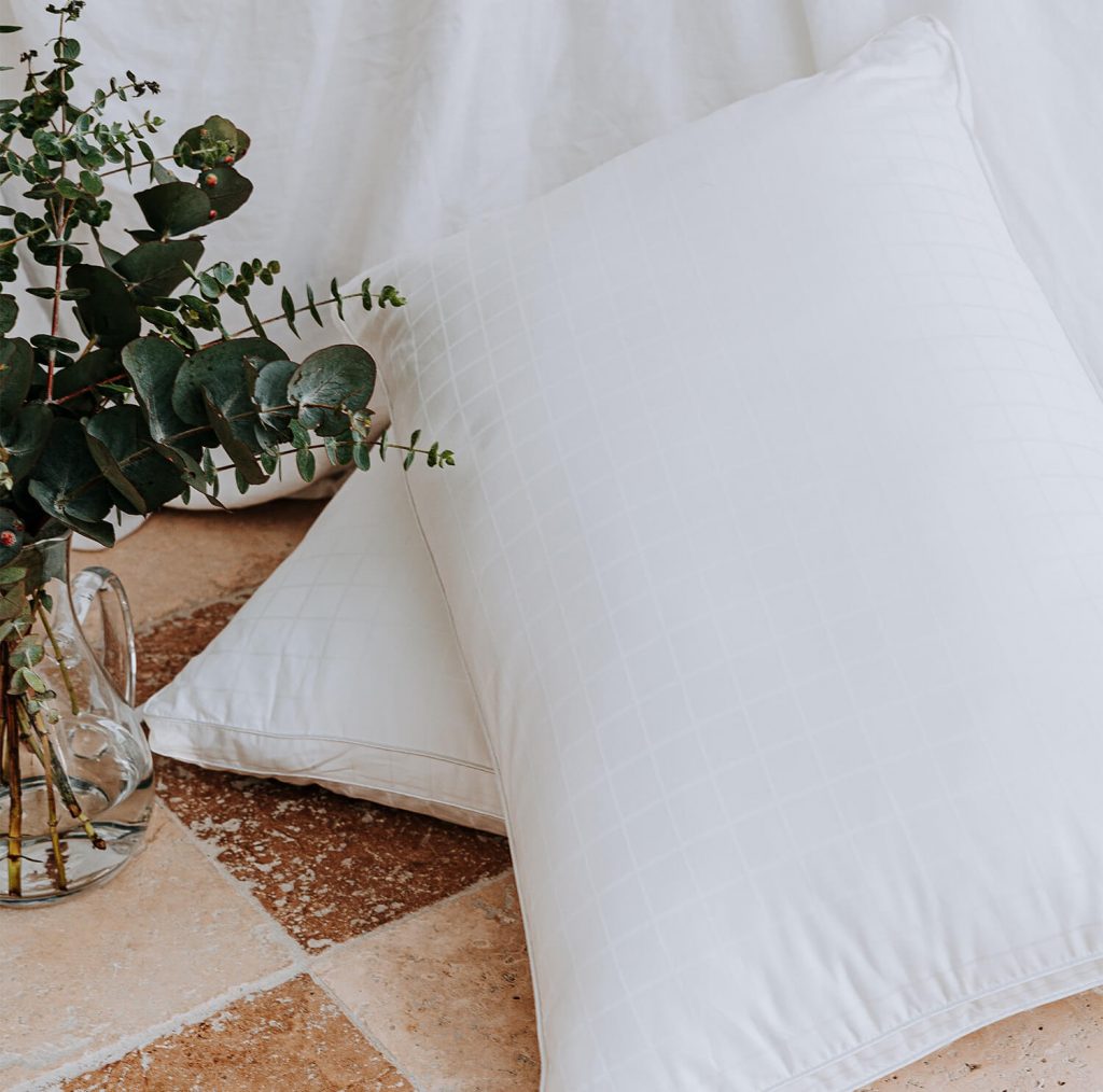 Superior Microfibre Pillow Bambi