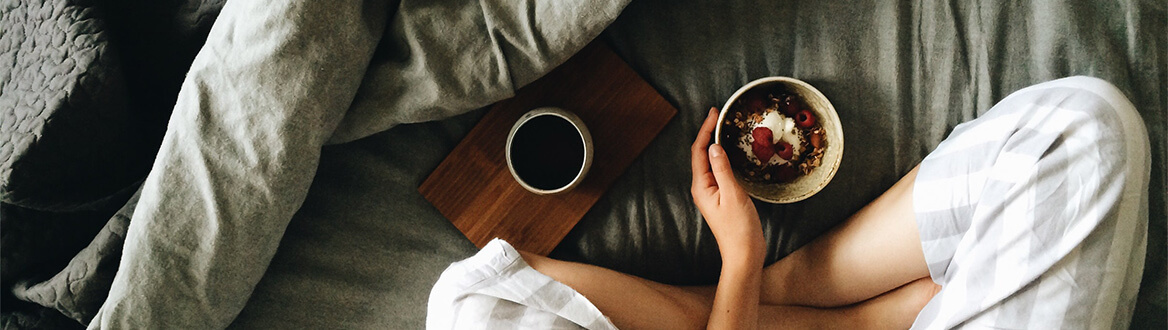 eating cereal in bed